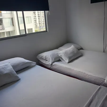 Homestay Jardin Imperial, Economica En Familiar Zona Tranquila Wifi *