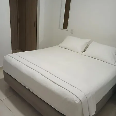 Jardin Imperial, Economica En Familiar Zona Tranquila Wifi *